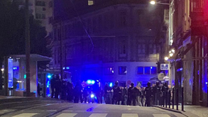 Distúrbios na baixa do Porto provocados por 300 adeptos do Antuérpia