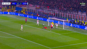 O golo de bicicleta de Rafael Leão ao PSG após grande arrancada pelo meio