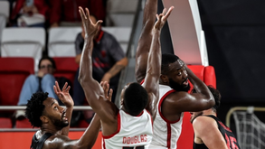 A crónica do Benfica-Hapoel, 66-84: Águia luta mas cede