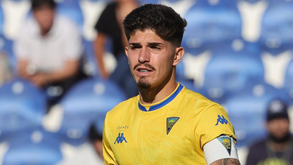 Bernardo Vital faz soar alerta amarelo no Estoril