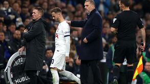 James Maddison desfalca Tottenham até ao final do ano por lesão