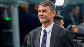 Paolo Maldini a caminho do Al-Ittihad