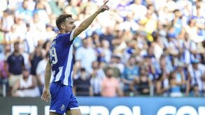 FC Porto coloca Toni Martínez na lista de transferências