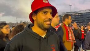 Benfica-Sporting ou... João contra Sheila. Um casal rival onde a leoa aposta num sueco: «Vai ser com um golinho do Gyökeres»