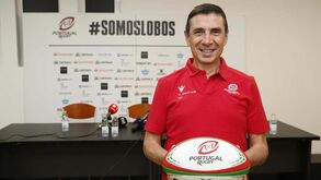 Selecionador de râguebi renuncia ao cargo por 