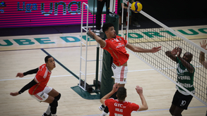 Benfica bate Sporting no Pavilhão João Rocha e segue invicto no campeonato