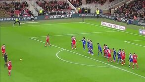 Na gaveta e sem espinhas: o golaço de livre que marcou a jornada no Championship