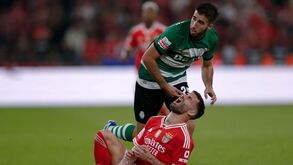 A falta que valeu segundo amarelo e expulsão a Gonçalo Inácio