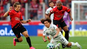38 anos e sem pensar na reforma: Fernandinho vai renovar contrato