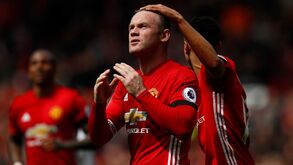 Nem pestanejou: Rooney escolhe as figuras mais importantes do Manchester United