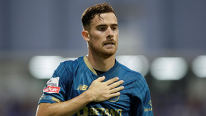 Udinese, Génova e Bolonha atentos à situação de Toni Martínez no FC Porto, avançam italianos
