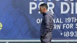 Jogadores do FC Porto 'invadem' gabinete de Conceição para cantarem os parabéns: «Vamos lá então trabalhar?»