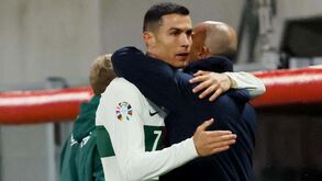 Cristiano Ronaldo faz olhinhos aos 900 golos