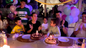 Cristianinho vestido à Sporting na festa de aniversário da irmã Alana