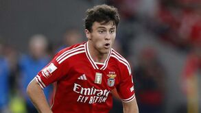 Benfica quer segurar Neves apesar do assédio inglês