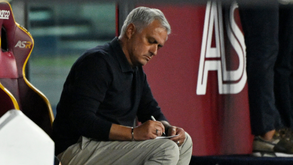 Mourinho deixa futuro na Roma em aberto: «Ainda não falei sobre a minha renovação. Não sei se vou ficar»