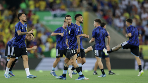 Otamendi titular e Di María e Pepê suplentes no Brasil-Argentina