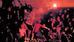 Benfica, FC Porto e Sp. Braga multados pela UEFA por comportamentos dos adeptos na Champions 