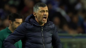 Sérgio Conceição atrás de Pedroto