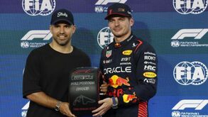 Max Verstappen garante a pole position para o GP de Abu Dhabi