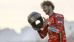 Jorge Martin sofre queda e Pecco Bagnaia sagra-se campeão do Mundo