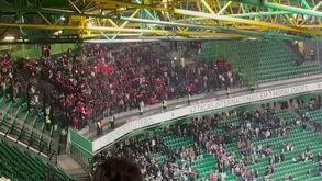 Dumiense foi goleado em Alvalade mas adeptos fizeram a festa e saudaram jogadores