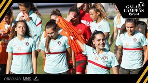 A navegar com elas: a festa do futebol feminino é hoje