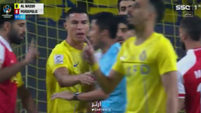 Cristiano Ronaldo caiu na área e assumiu: «Não é penálti»