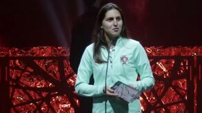 Kika Nazareth 'sacou' sorrisos com o discurso na Gala das Campeãs: «Se não fossem os berros da Patão...»