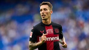 Grimaldo formou-se no Barcelona mas abre portas ao Real Madrid: «Não posso dizer que é uma equipa de m...»
