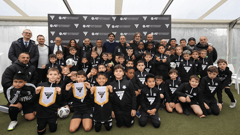 VÍDEO: quase quarenta mil a ver futebol feminino em Itália