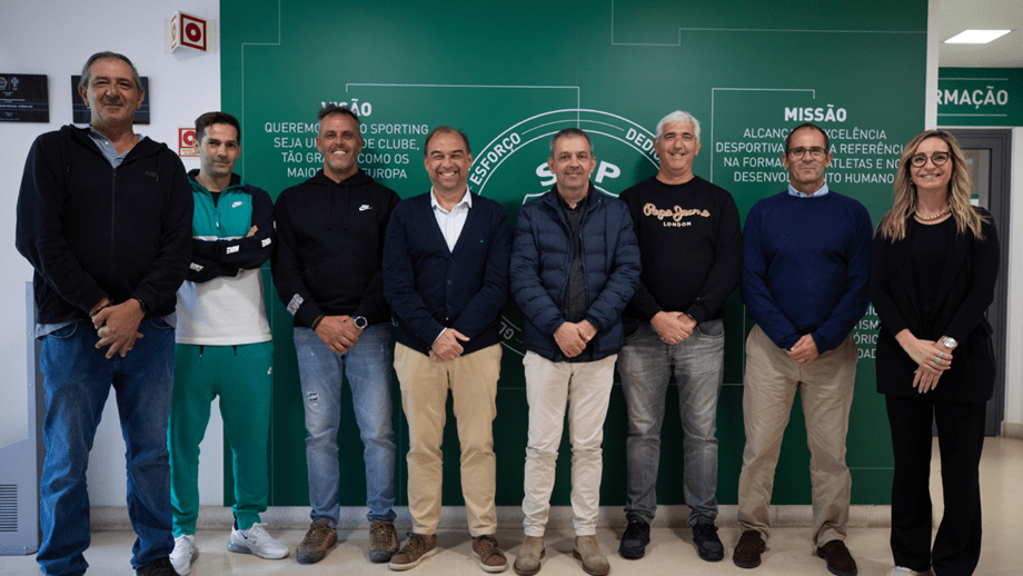 Academia do Sporting recebe visita de professores da Escola Dr. José Afonso