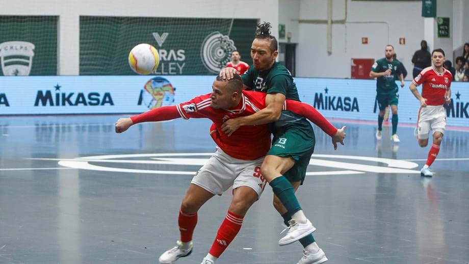 Leões de Porto Salvo-Benfica, 2-3: Águias arrancam vitória a ferros