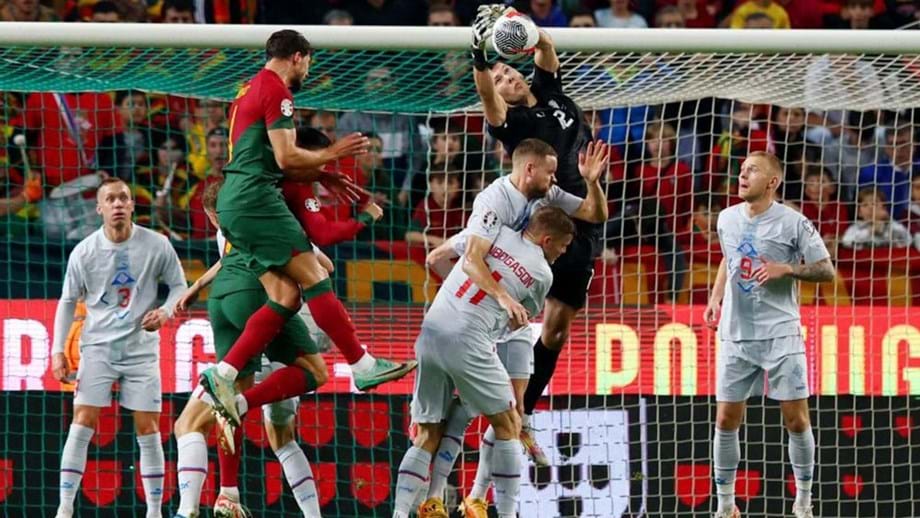 Portugal 2 x 0 Islândia  Eliminatórias da Eurocopa: melhores momentos