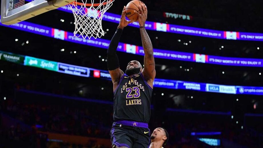 LeBron James se torna o primeiro jogador da NBA a marcar 39.000