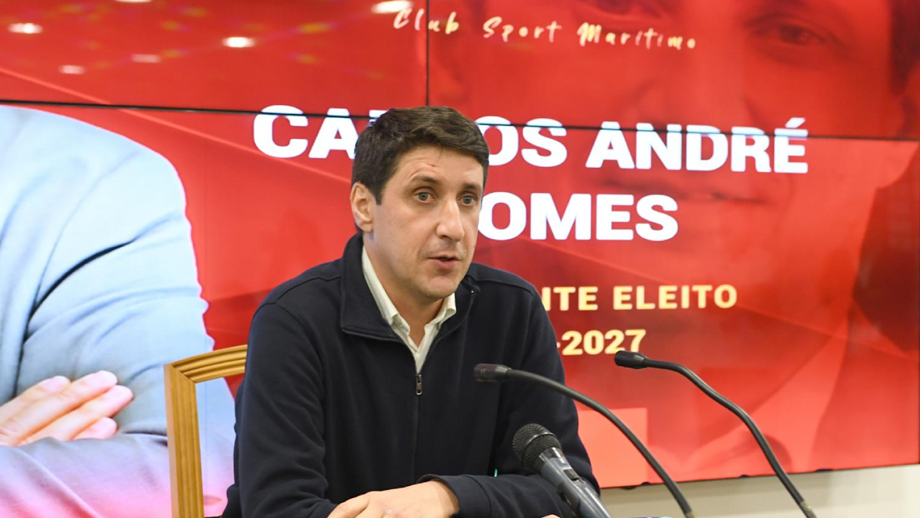 Carlos André Gomes empossado e ao ataque da arbitragem: «Pedimos respeito pela nossa história»