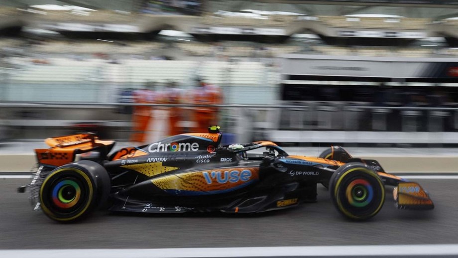 Mercedes vai continuar a fornecer motores à McLaren na Fórmula 1 até 2030