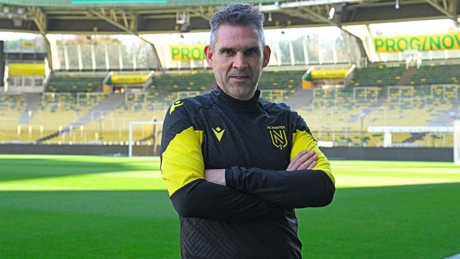 Jocelyn Gouvernnec é o novo treinador do Nantes