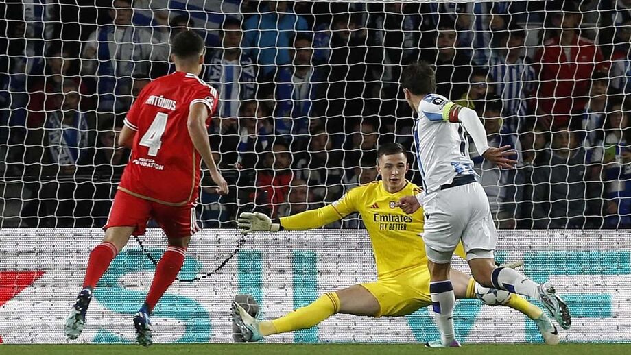 Os melhores momentos da partida a contar para a 4.ª jornada do Grupo D