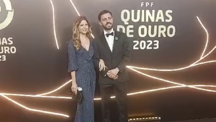 Internacional português e companheira marcam presença no evento da FPF