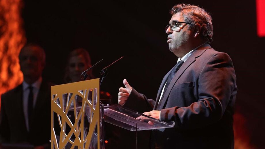 Diretor de Record com discurso emotivo no Salão Preto e Prata do Casino Estoril