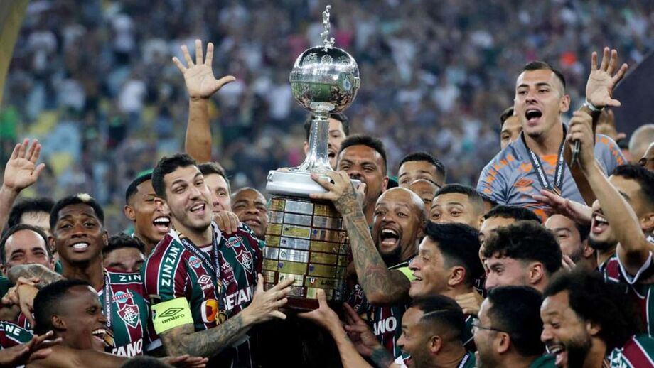 Troféu histórico para o Fluminense