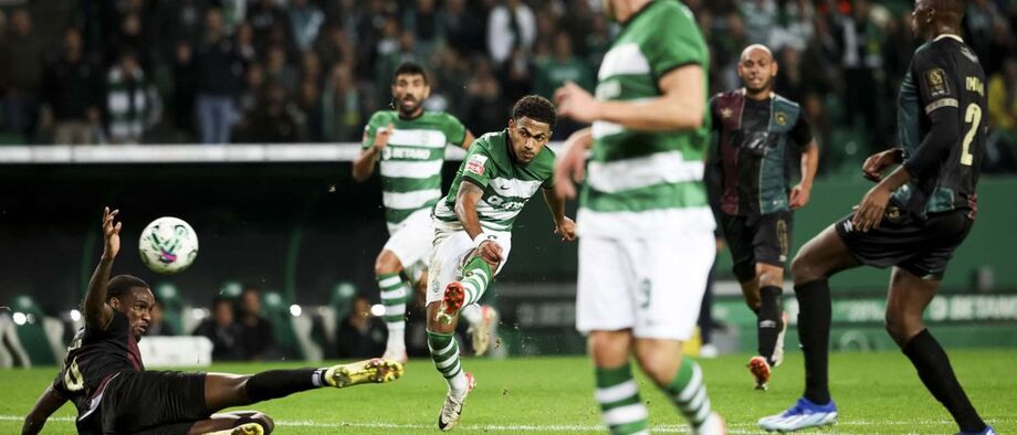 Edwards é mesmo mágico: golo 'maradoniano', assistência e um recorde impressionante na Liga