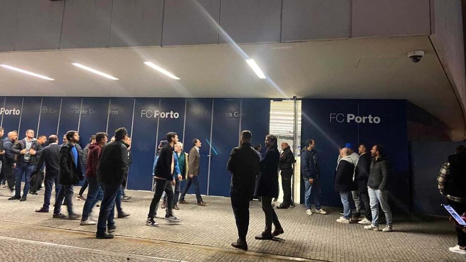 Chamem a polícia: Dragão a ferro e fogo