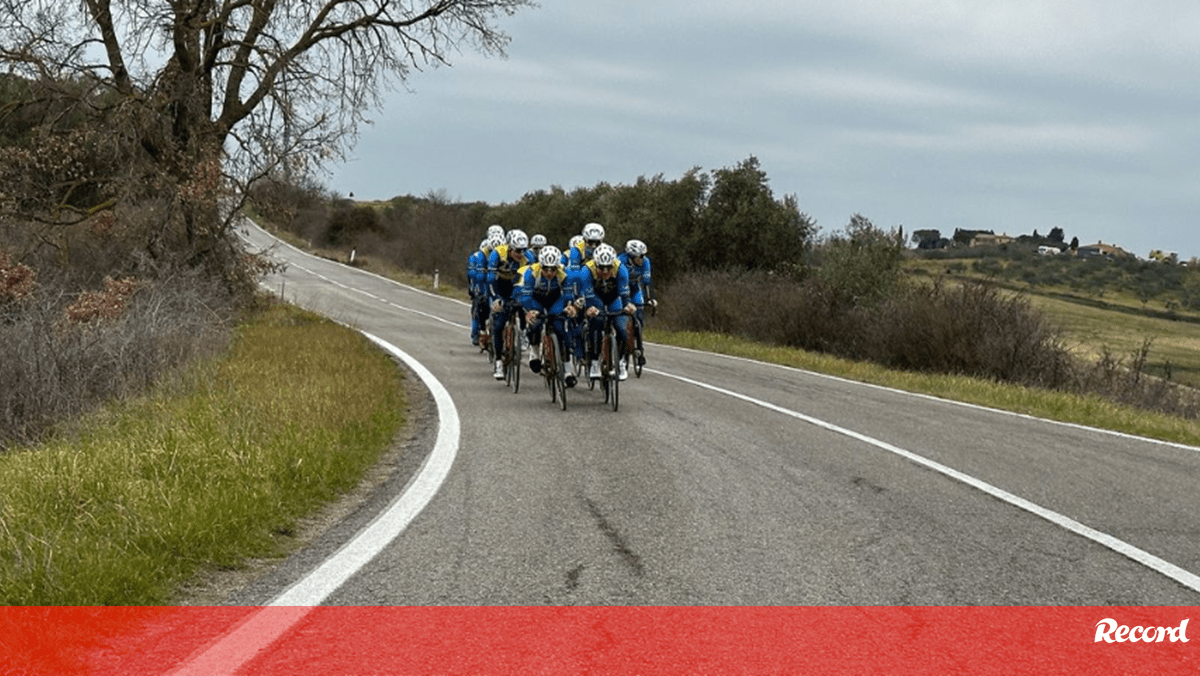 Homem alcoolizado atropela três ciclistas de equipa austríaca