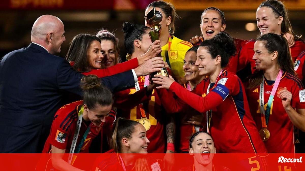 FIFA com três candidaturas para receber Mundial de futebol feminino de 2027