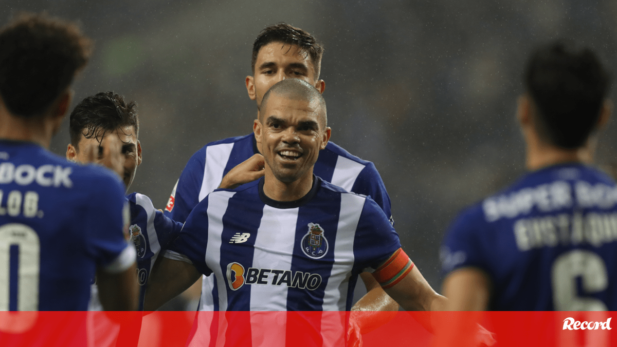 Pepe 'desenhou' top10 com mais jogos no Dragão e este foi o resultado