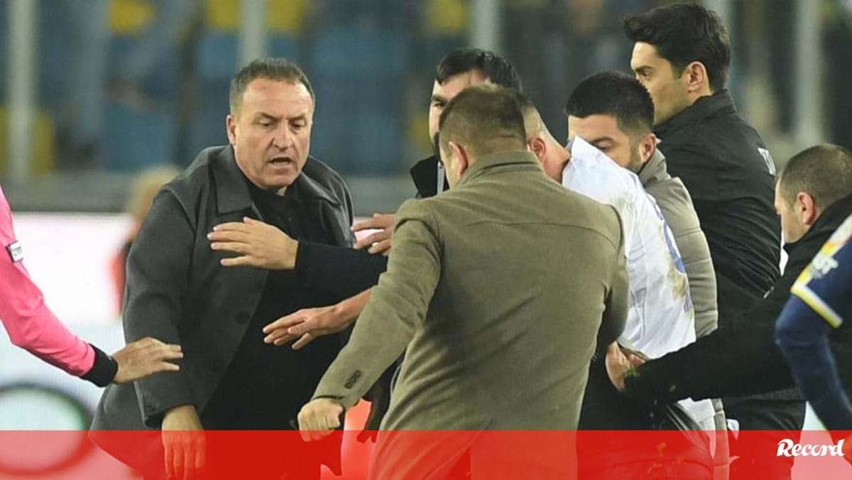 Ankaragücü President Arrested for Punching Referee Halil Umut Meler ...