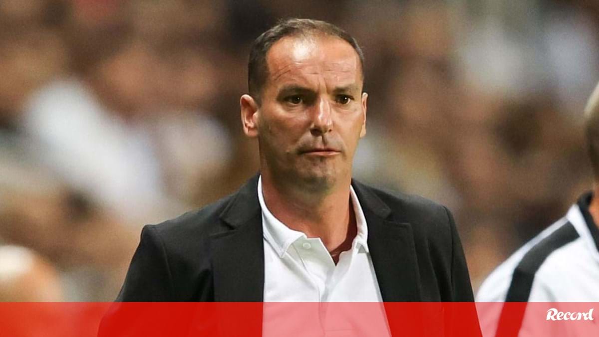 Foi lançado por Petit e desfaz-se em elogios ao técnico: «Um dia surgirá uma boa oportunidade e poderá vingar»