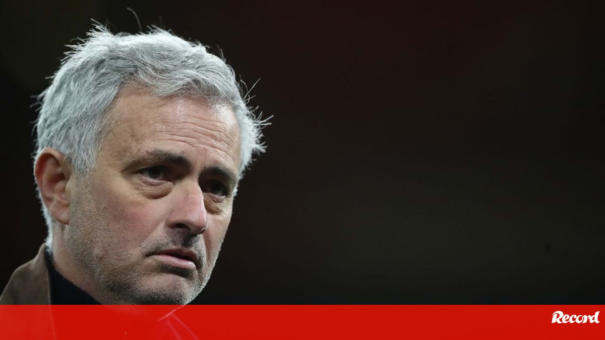 Mourinho: «Man. United? Já na minha altura dizia que com aquelas pessoas não iam a lado nenhum»